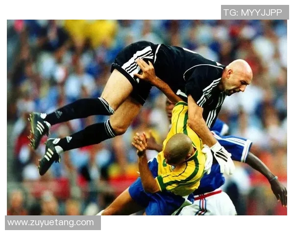 德国与巴西足球对决进球时刻回顾与精彩瞬间分析